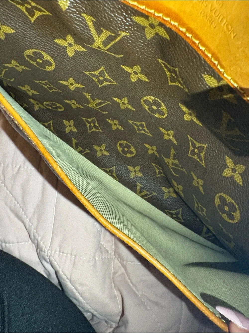 Louis Vuitton Deauville bag in monogrammed canvas 1997vintage highly sought +COA